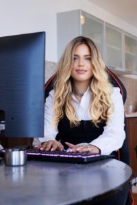 Media 1-8984E45D-101A-4FE0-8D96-28CA2744D891